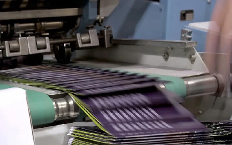 what is saddle stitch binding